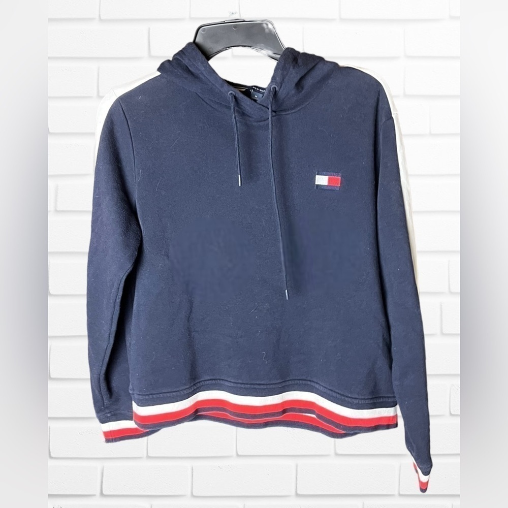 Tommy Hilfiger Women's Medium Hoodie Cropped Fit Preppy Logo Hooded